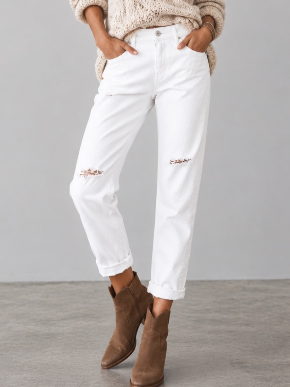 ANTHROPOLOGIE Pilcro Slim Boyfriend White Distressed Stretch Jeans 27 EUC
